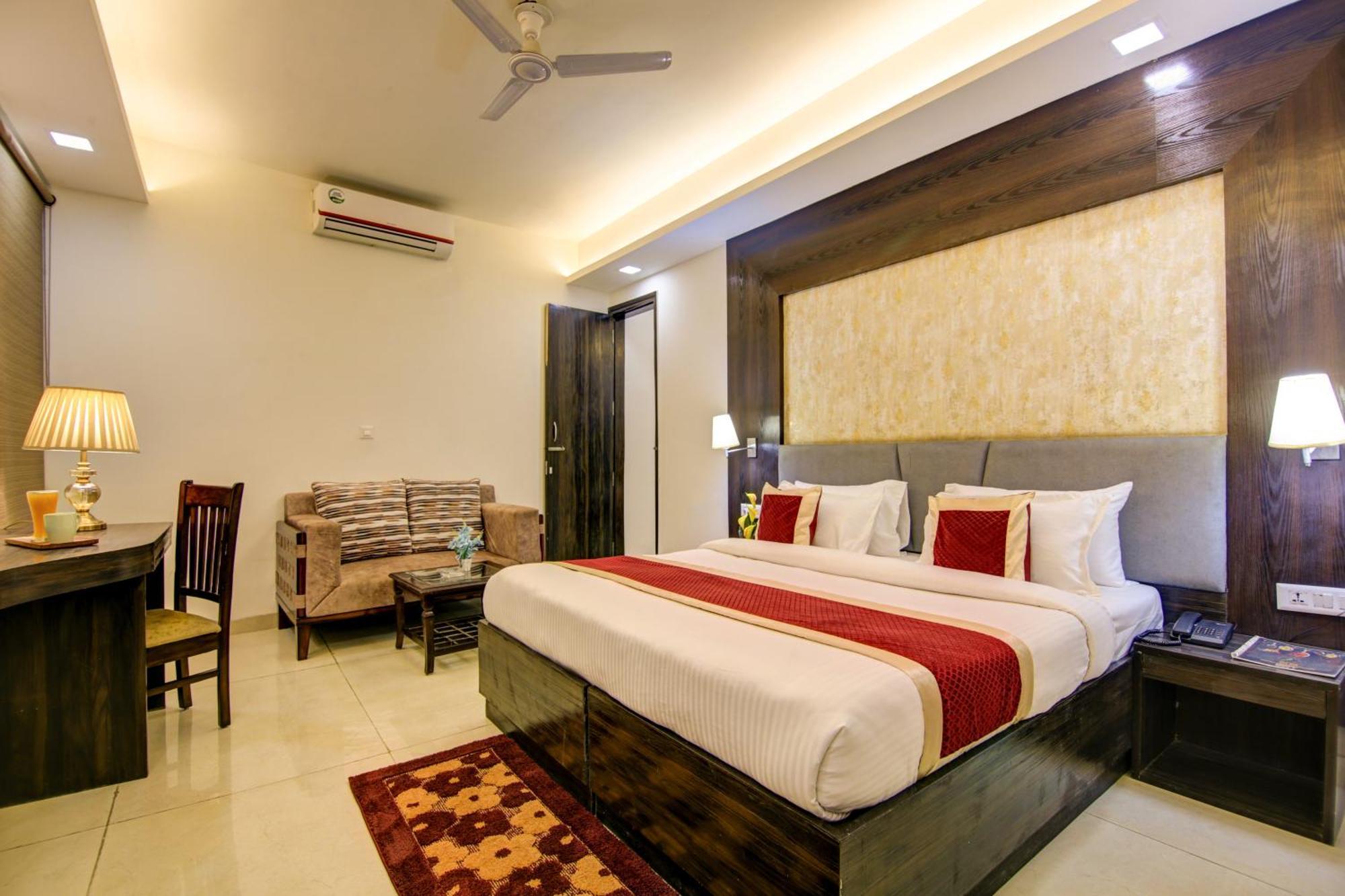 Hotel Prithvi-Raj Near Delhi Airport Új-Delhi Kültér fotó