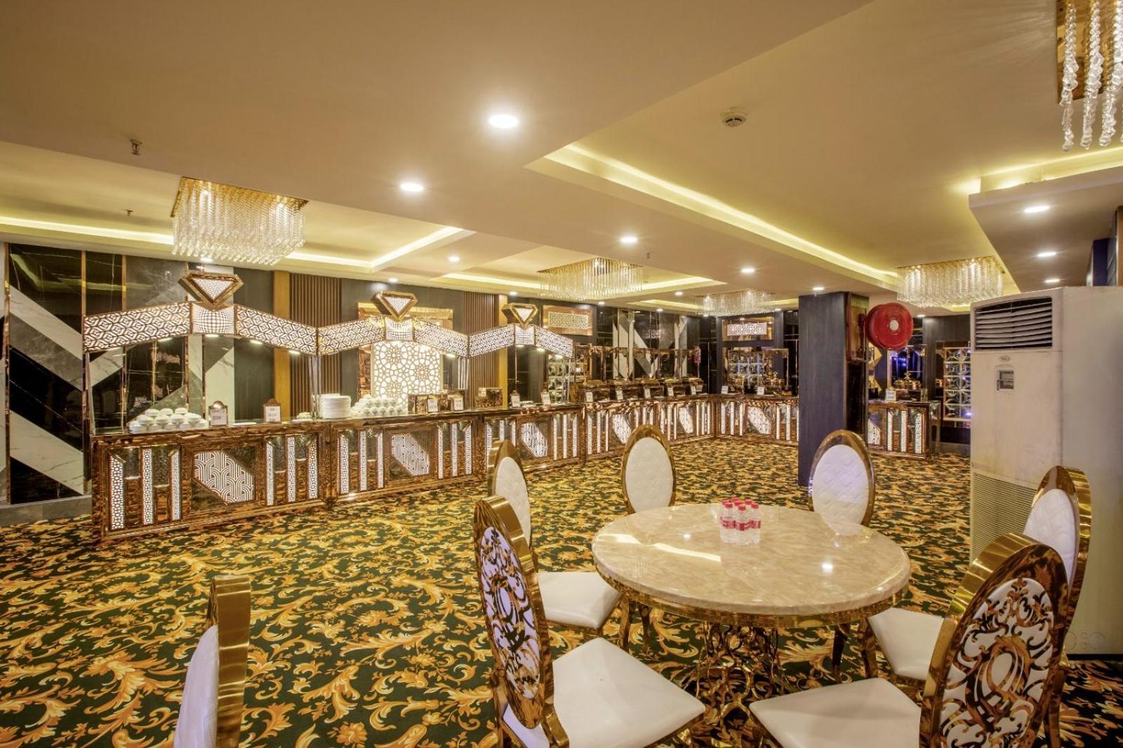Hotel Prithvi-Raj Near Delhi Airport Új-Delhi Kültér fotó