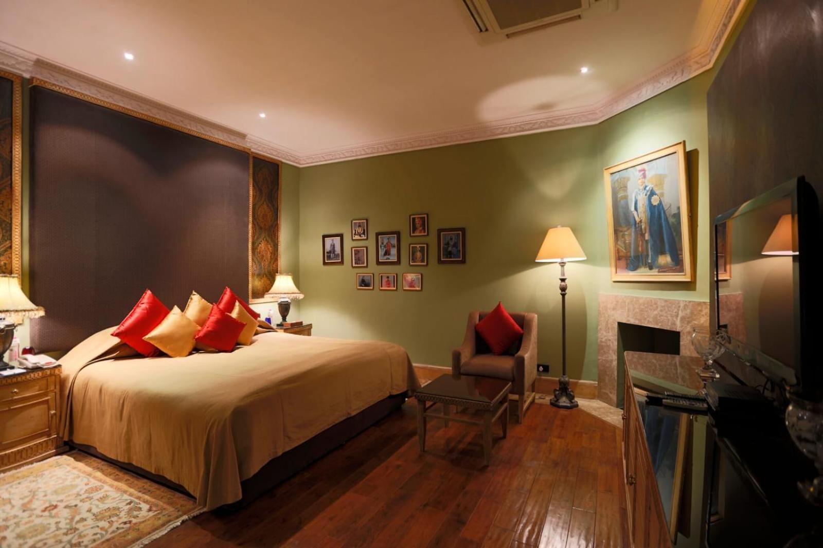 Hotel Prithvi-Raj Near Delhi Airport Új-Delhi Kültér fotó