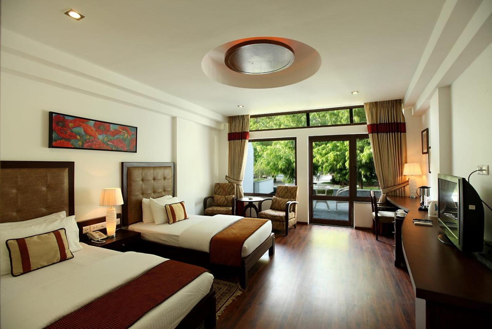 Hotel Prithvi-Raj Near Delhi Airport Új-Delhi Kültér fotó