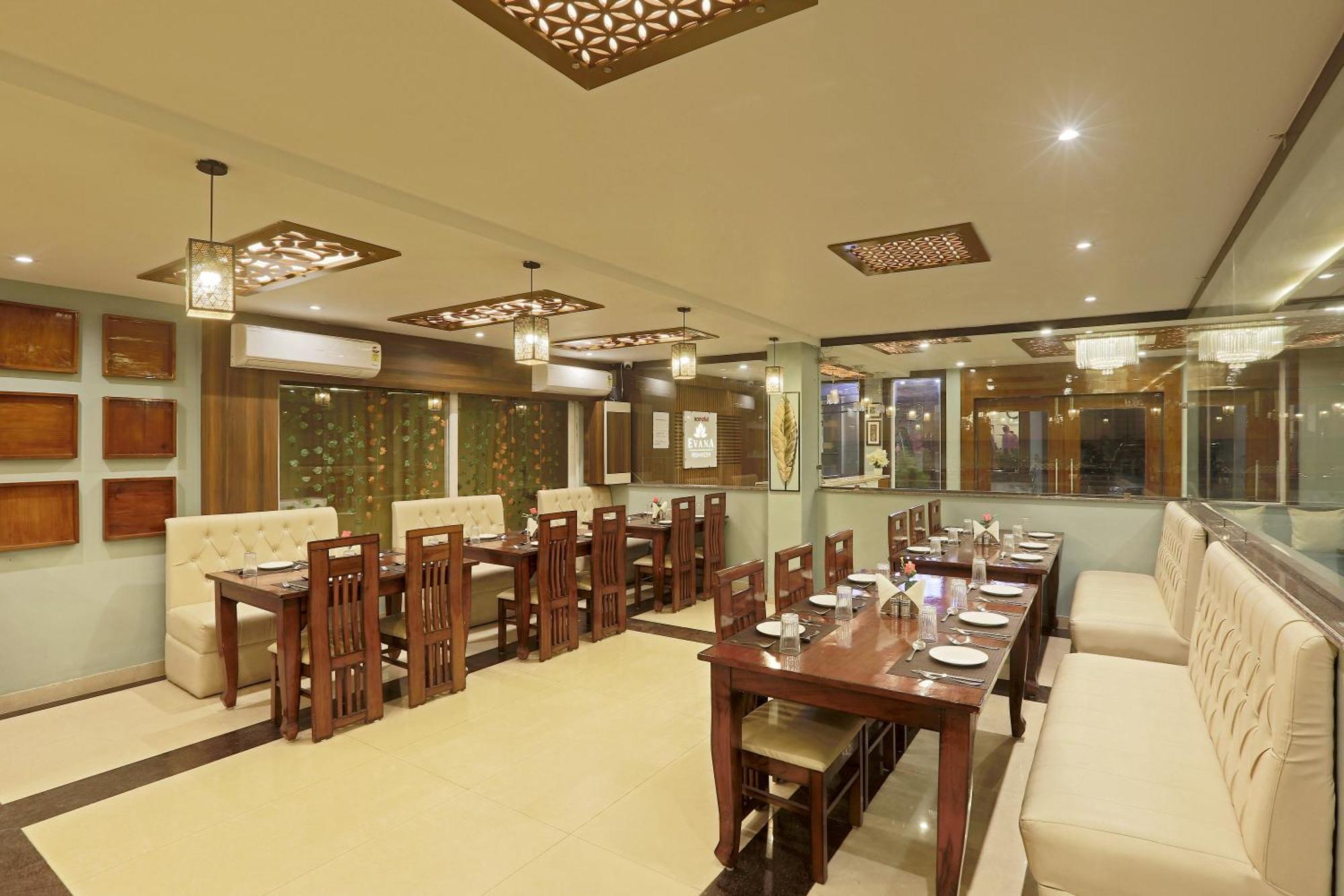 Hotel Prithvi-Raj Near Delhi Airport Új-Delhi Kültér fotó