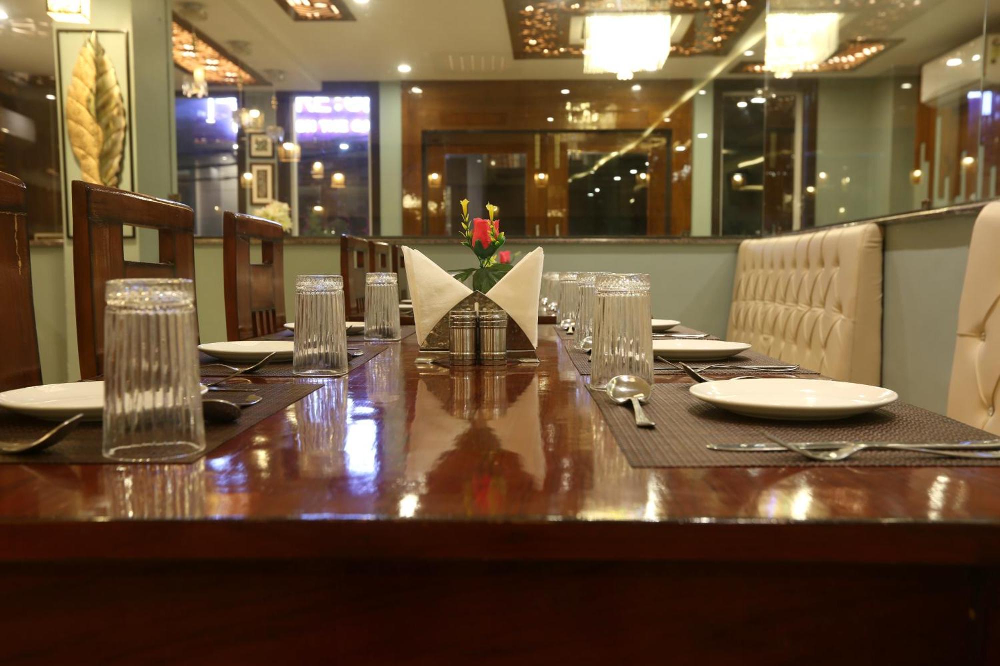 Hotel Prithvi-Raj Near Delhi Airport Új-Delhi Kültér fotó